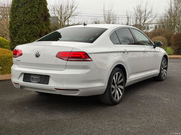 Now Reserved! 181 Volkswagen Passat Business! 380279737