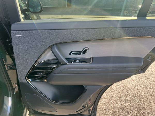 2023 Range Rover Sport P440E DYNAMIC SE PHEV PAN 380296985