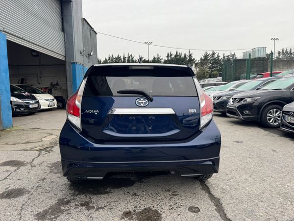 2017 Toyota Aqua Hybrid Automatic 380204631