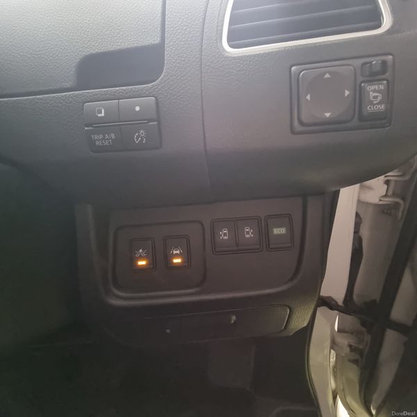 2014 Nissan Serena Automatic 380232859