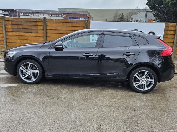 Volvo V40 D4 2.0 DIESEL AUTO NEW NCT 02/28 380344065