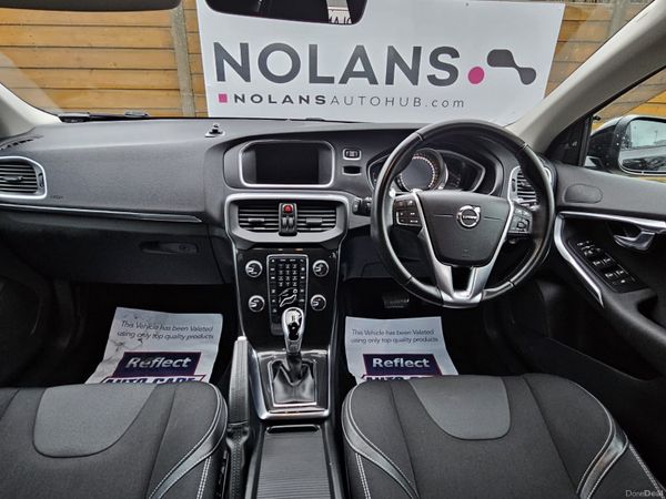 Volvo V40 D4 2.0 DIESEL AUTO NEW NCT 02/28 380344071