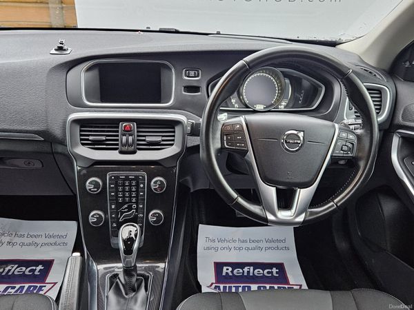 Volvo V40 D4 2.0 DIESEL AUTO NEW NCT 02/28 380344075