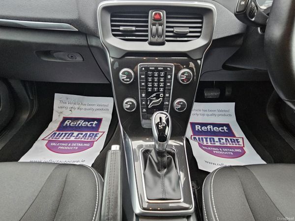 Volvo V40 D4 2.0 DIESEL AUTO NEW NCT 02/28 380344093