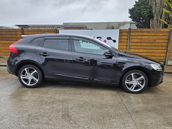 Volvo V40 D4 2.0 DIESEL AUTO NEW NCT 02/28 380344033