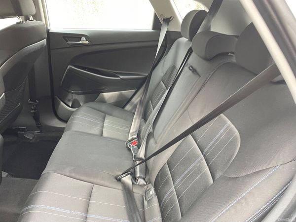 Hyundai Tucson 2017 ice white ! 380368797