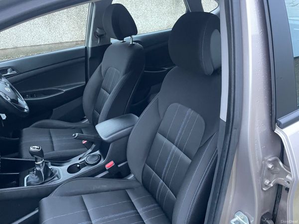 Hyundai Tucson 2017 380369783