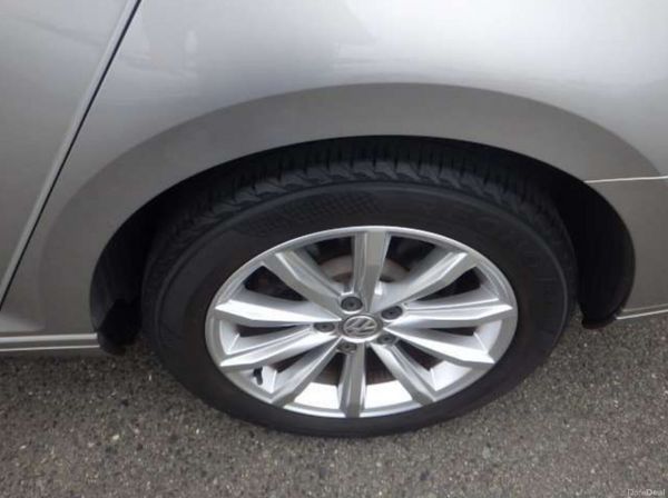 152 VW Passat - 1.4 Petrol Automatic Fresh Import 380378605