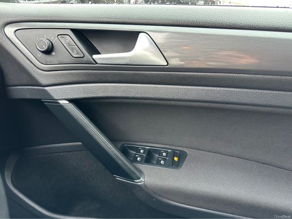 Volkswagen Golf 1.6 TDI SE BLUEMOTION 115PS 5DR 380396795