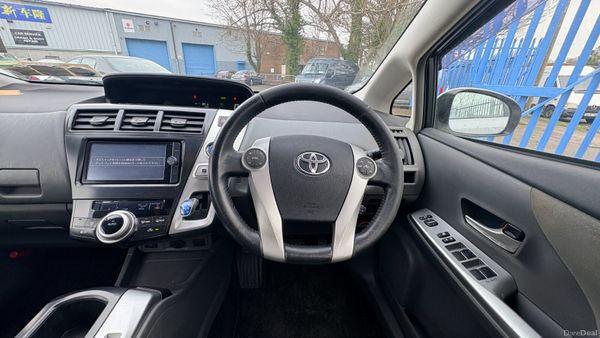 Toyota Prius Alpha Hybrid 7 Seater 2013 380396943