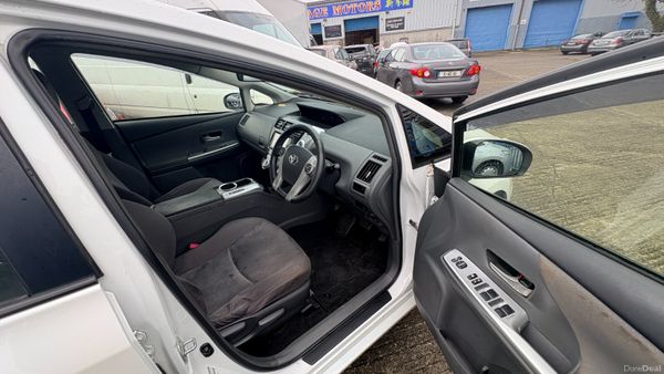 Toyota Prius Alpha Hybrid 7 Seater 2013 380396945