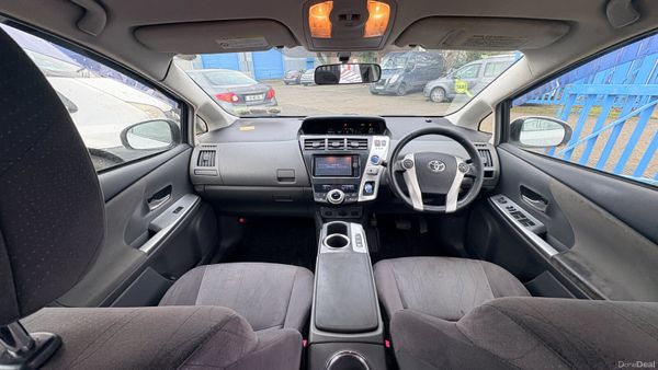 Toyota Prius Alpha Hybrid 7 Seater 2013 380396951