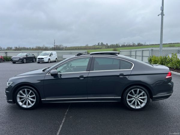 2017 (172) Volkswagen Passat R Line 2.0 - Sunroof 380300565