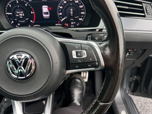 2017 (172) Volkswagen Passat R Line 2.0 - Sunroof 380300577