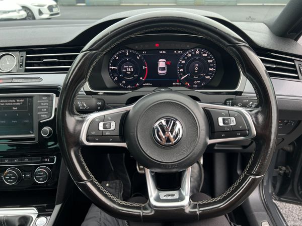 2017 (172) Volkswagen Passat R Line 2.0 - Sunroof 380300579