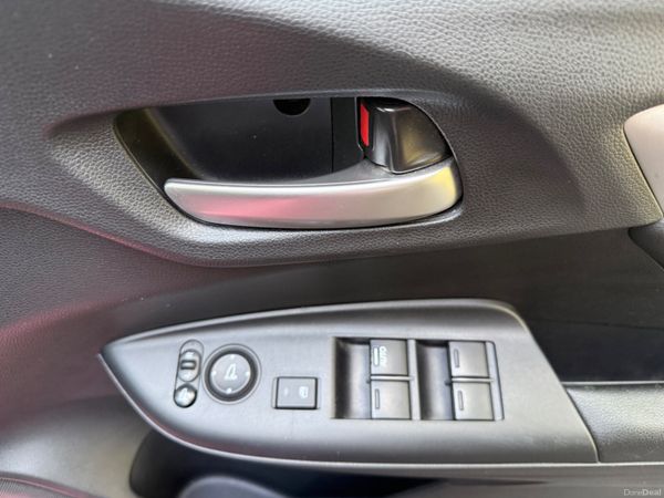 2018 Honda Jazz/Fit 1.5 Hybrid ,Automatic 380305651