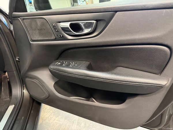 192 VOLVO V60 2.0D MANUAL MOMENTUM 380311423