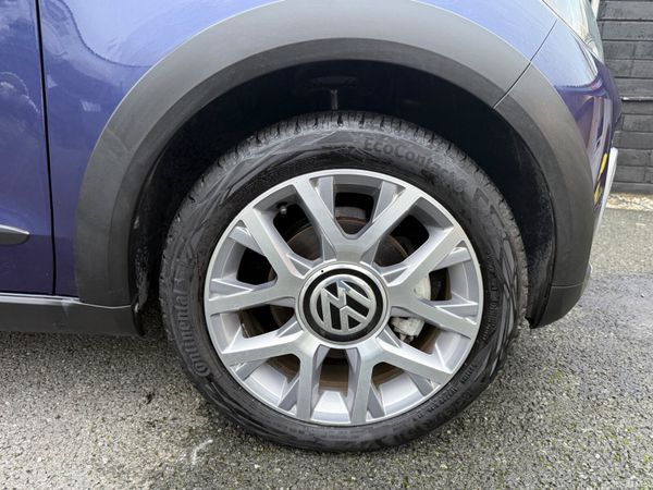 2016 Volkswagen Cross UP! 1.0L Petrol Automatic 380313215