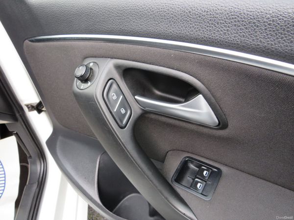 Volkswagen Polo 2014 DIESEL 3DR IN WHITE NCT 27 380329521