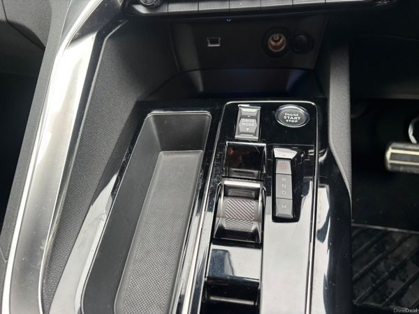 2024 Peugeot 5008 Auto Petrol Hybrid only 29000kms 380333147