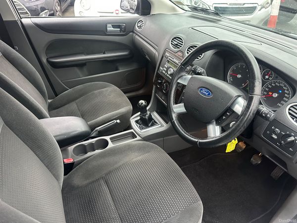 Ford Focus 1.6i Petrol NCT TAX 380338463