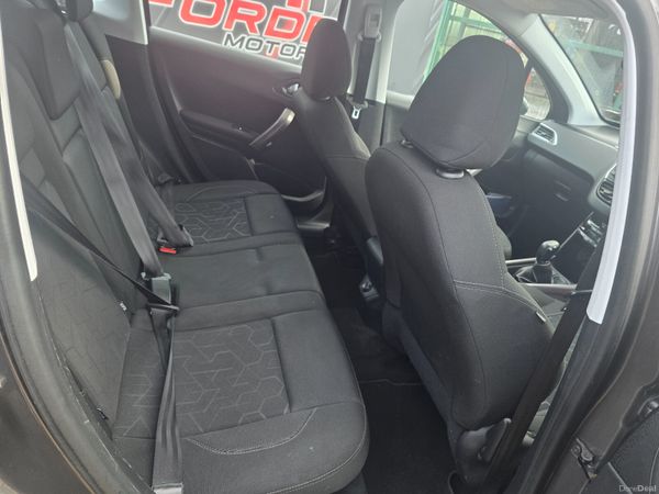 Peugeot 2008 2016 380338655