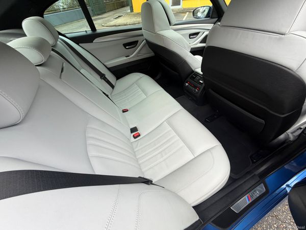 BMW M5 DCT 4.4 V8 560 BHP High Spec 380451503