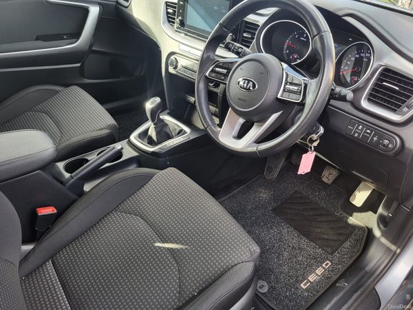 202 KIA CEED 1.6D K2 - LOW KMS - IMMACULATE 380460191