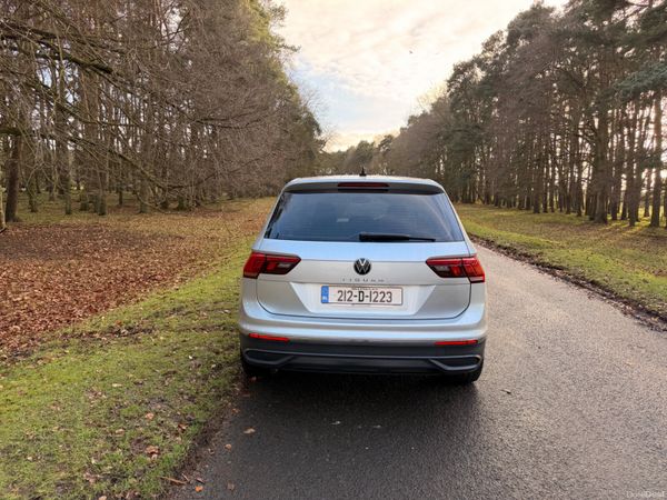 Volkswagen Tiguan 2.0 TDI Low KM 380464875