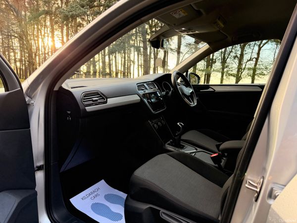 Volkswagen Tiguan 2.0 TDI Low KM 380464891