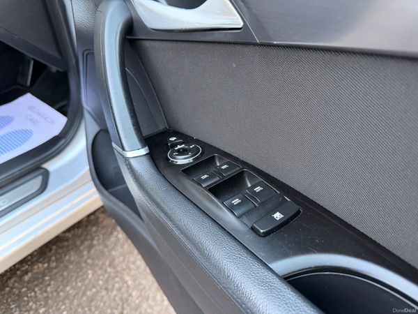 Hyundai i40 2013 Low KM Estate Nice Car 380466113