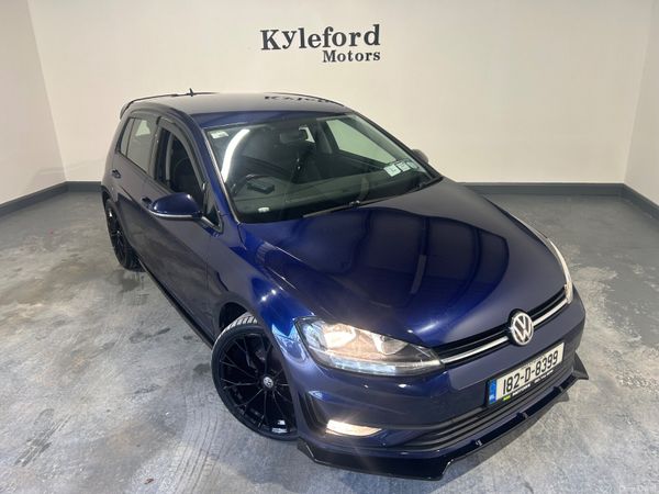 Volkswagen Golf 2018 380485643