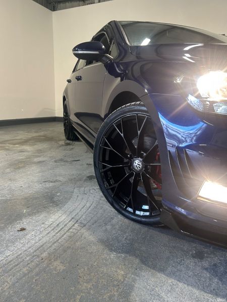 Volkswagen Golf 2018 380485645