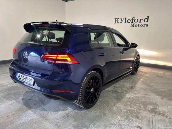 Volkswagen Golf 2018 380485629