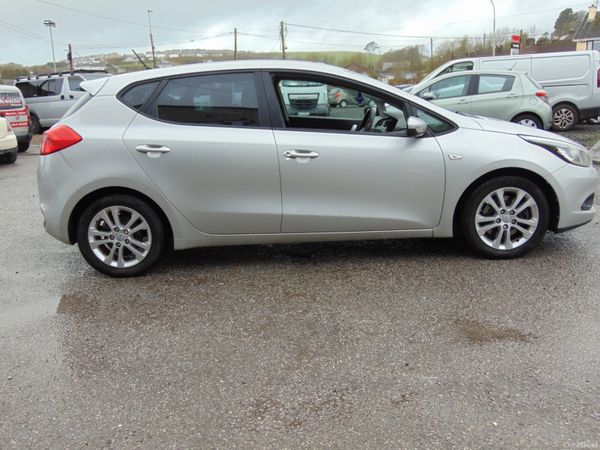 Kia Ceed 2014  1.4 VR-7 98BHP 5DR 380490473