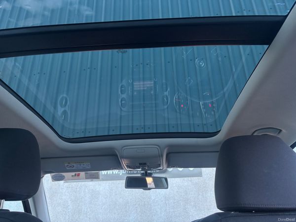 Volkswagen Tiguan SPORT LOW MILEAGE 380493467