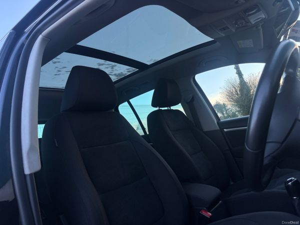 Volkswagen Tiguan SPORT LOW MILEAGE 380493469