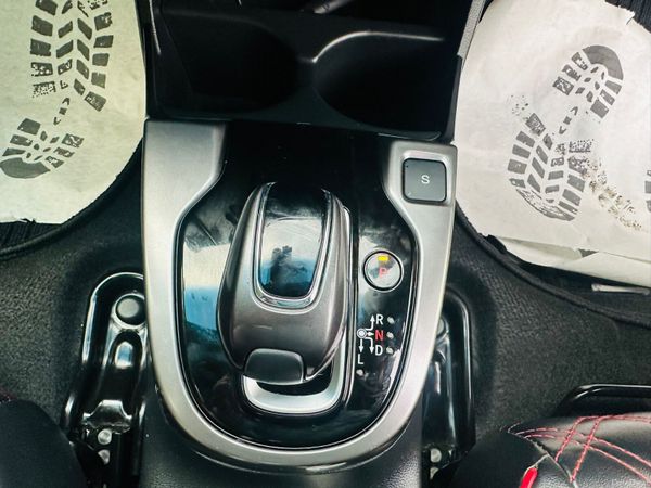 HONDA FIT 2018 S-SENSING EDITION TOP-SPECS 380408055