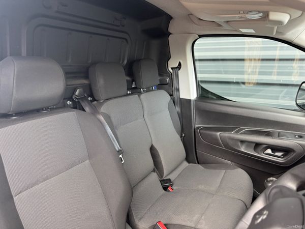 Peugeot Partner 2021 380409975