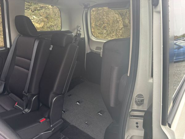 2018 NISSAN SERENA HYBRID 8 SEATER 380415371