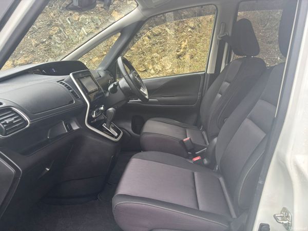 2018 NISSAN SERENA HYBRID 8 SEATER 380415373