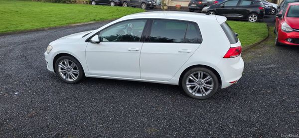 2016 (162) Vw golf 1.2 automatic. 380438515