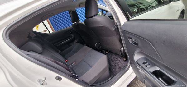 Toyota Aqua Automatic 380546807