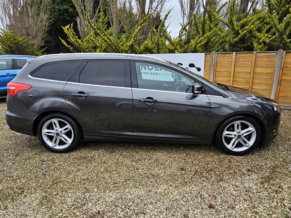 Ford Focus 2017 Auto Titanium 380551879