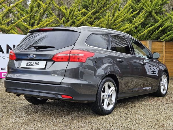 Ford Focus 2017 Auto Titanium 380551883
