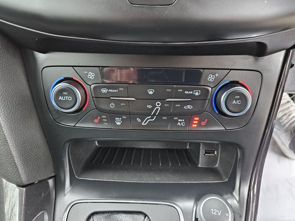Ford Focus 2017 Auto Titanium 380551895