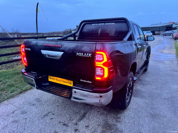 211 Toyota Hilux Invincible Bargain***** 380557541