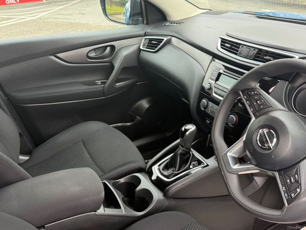Nissan Qashqai 2018 1.2 Petrol Automatic 380596327