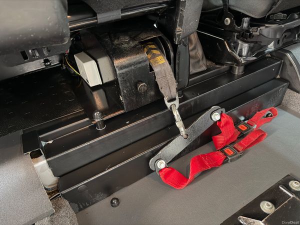 2021 RENAULT TRAFIC WHEEL CHAIR BUS. 8 SEATER 380501361