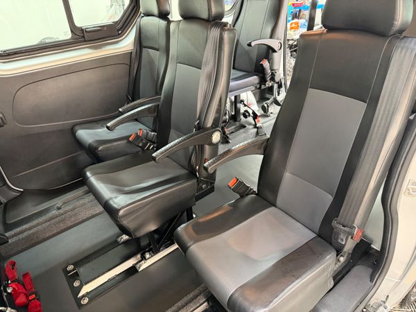 2021 RENAULT TRAFIC WHEEL CHAIR BUS. 8 SEATER 380501363